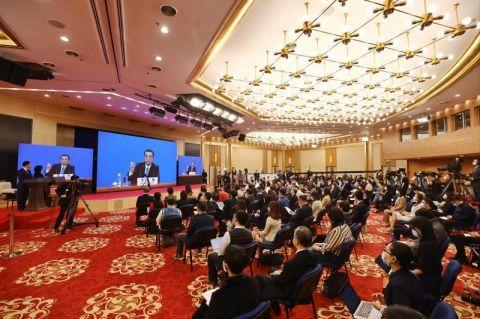 李克強：今年政府支出更多向民生領域傾斜，特別是義務教育和基本醫(yī)療